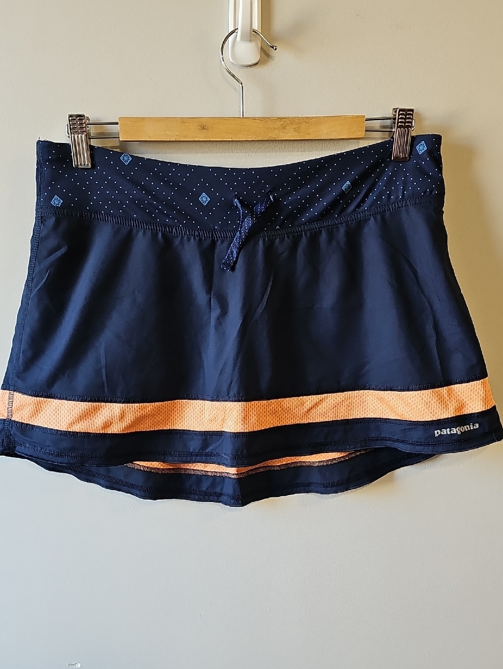 Patagonia Medium Navy Skort with Orange Stripe